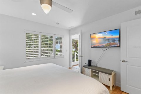 Villa ou maison à vendre à Holmes Beach, Floride: 8 chambres, 325.44 m2 № 1719186 - photo 26