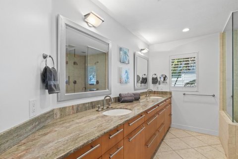 Villa ou maison à vendre à Holmes Beach, Floride: 8 chambres, 325.44 m2 № 1719186 - photo 28