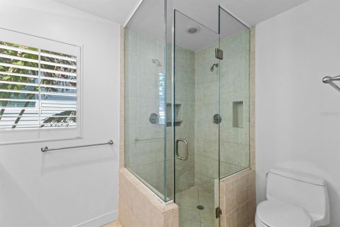 Villa ou maison à vendre à Holmes Beach, Floride: 8 chambres, 325.44 m2 № 1719186 - photo 30