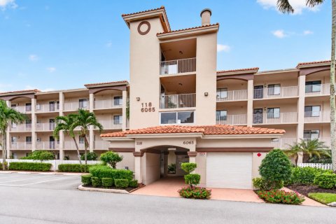 Condo à Delray Beach, Floride, 2 chambres  № 2402051