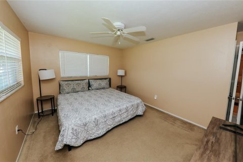 House in Bradenton, Florida 3 bedrooms, 128.76 sq.m. № 2134763 - photo 23