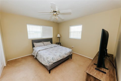 House in Bradenton, Florida 3 bedrooms, 128.76 sq.m. № 2134763 - photo 21