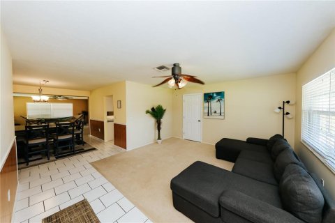 House in Bradenton, Florida 3 bedrooms, 128.76 sq.m. № 2134763 - photo 10