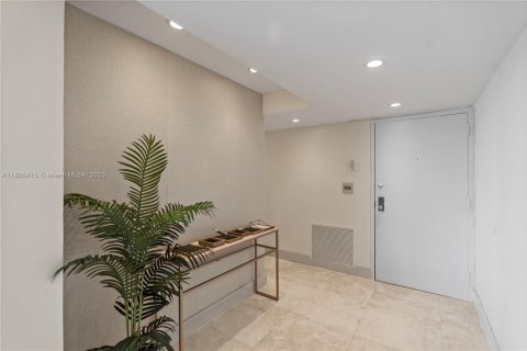 Copropriété à vendre à Aventura, Floride: 2 chambres, 124.4 m2 № 1748853 - photo 20