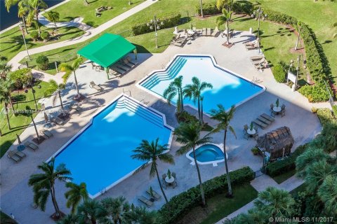Copropriété à vendre à Aventura, Floride: 2 chambres, 124.4 m2 № 1748853 - photo 28