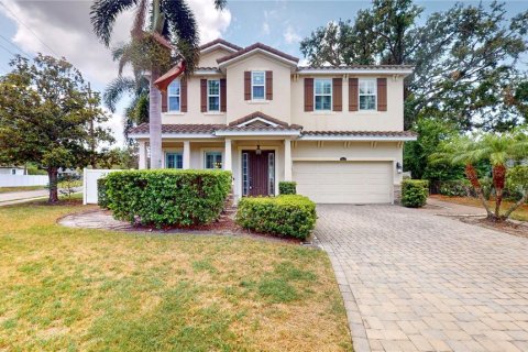 Villa ou maison à vendre à Tampa, Floride: 4 chambres, 249.54 m2 № 1677604 - photo 1