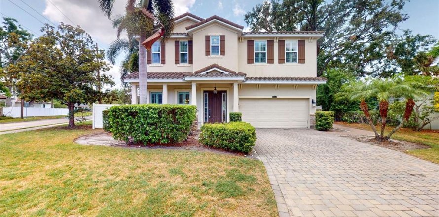 Villa ou maison à Tampa, Floride 4 chambres, 249.54 m2 № 1677604