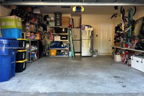 Villa ou maison à louer à Homestead, Floride: 4 chambres, 185.06 m2 № 1971652 - photo 22