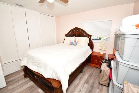 Villa ou maison à vendre à Seminole, Floride: 3 chambres, 139.07 m2 № 1787556 - photo 12