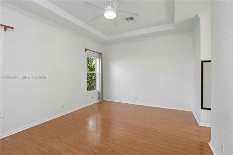 Villa ou maison à louer à Weston, Floride: 4 chambres, 202.53 m2 № 1983978 - photo 22