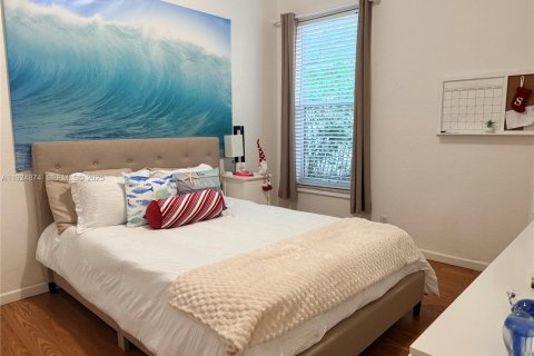 Villa ou maison à louer à Weston, Floride: 4 chambres, 202.53 m2 № 1983978 - photo 9