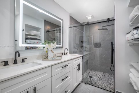 Casa en venta en Sunrise, Florida, 3 dormitorios, 123.56 m2 № 1872423 - foto 11