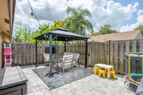 Casa en venta en Sunrise, Florida, 3 dormitorios, 123.56 m2 № 1872423 - foto 17