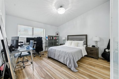 Casa en venta en Sunrise, Florida, 3 dormitorios, 123.56 m2 № 1872423 - foto 9