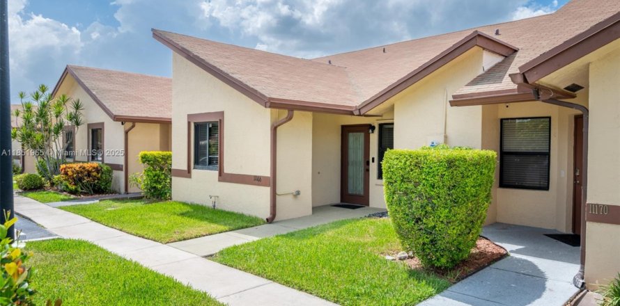 Casa en Sunrise, Florida 3 dormitorios, 123.56 m2 № 1872423