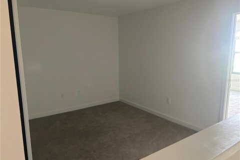 Touwnhouse à vendre à Kissimmee, Floride: 3 chambres, 126.35 m2 № 2285067 - photo 17