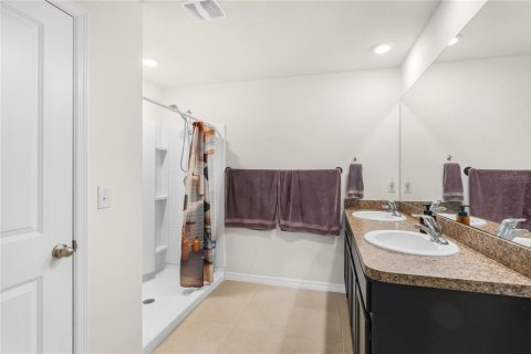 House in Ruskin, Florida 3 bedrooms, 155.7 sq.m. № 1915205 - photo 14