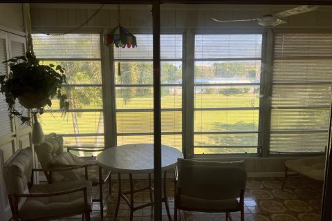 Condo in Coconut Creek, Florida, 2 bedrooms  № 1729038 - photo 15