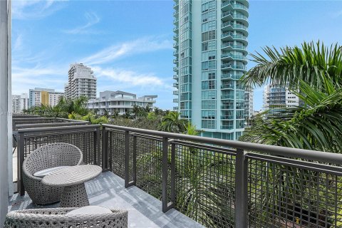 Condo in Miami Beach, Florida, 1 bedroom  № 1703660 - photo 21