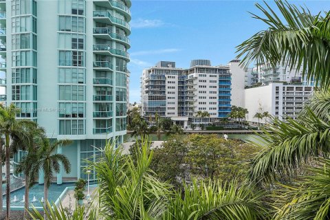 Condo in Miami Beach, Florida, 1 bedroom  № 1703660 - photo 23