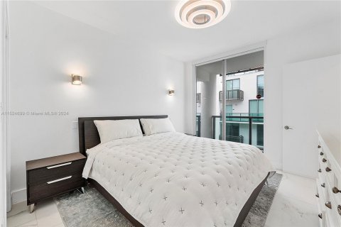 Condo in Miami Beach, Florida, 1 bedroom  № 1703660 - photo 4