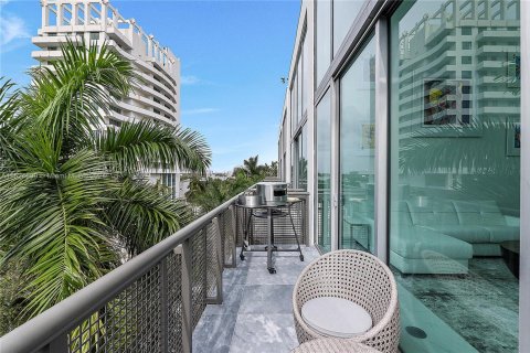 Condo in Miami Beach, Florida, 1 bedroom  № 1703660 - photo 20