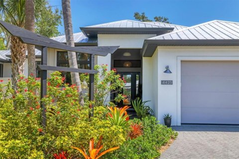 Casa en alquiler en Sarasota, Florida, 3 dormitorios, 242.38 m2 № 1769225 - foto 1