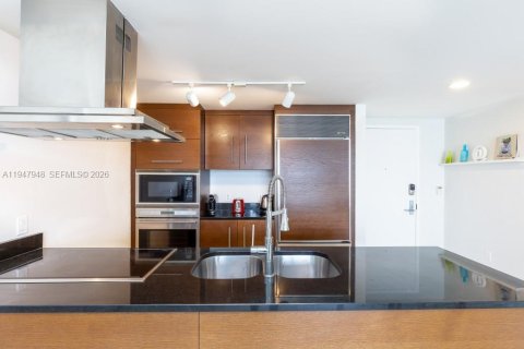 Copropriété à vendre à Miami, Floride: 1 chambre, 78.22 m2 № 2004038 - photo 5
