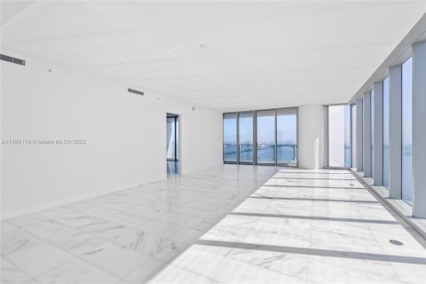 Condo in Miami, Florida, 4 bedrooms  № 1935570 - photo 22