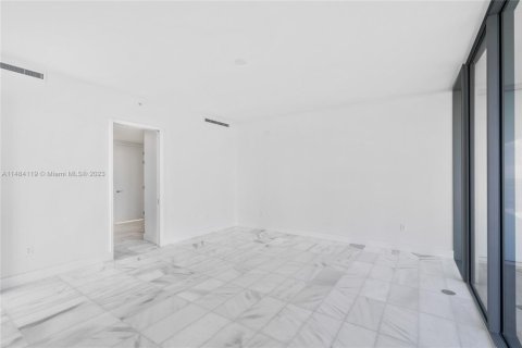 Condo in Miami, Florida, 4 bedrooms  № 1935570 - photo 30