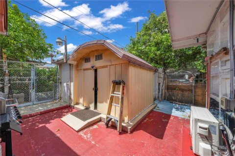 Casa en alquiler en Hialeah, Florida, 1 dormitorio, 264.77 m2 № 1937328 - foto 27