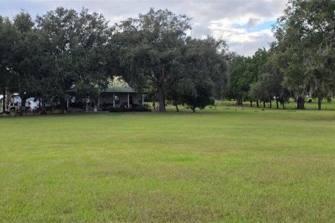 Villa ou maison à Dade City, Floride 2 chambres, 110.46 m2 № 2432643