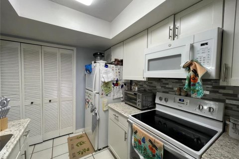 Copropriété à vendre à Gainesville, Floride: 2 chambres, 99.41 m2 № 1902435 - photo 8