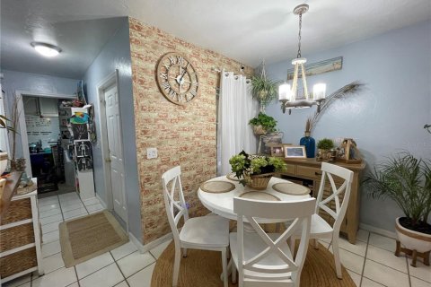Copropriété à vendre à Gainesville, Floride: 2 chambres, 99.41 m2 № 1902435 - photo 3