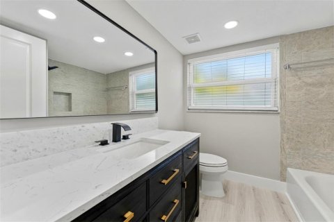 Casa en venta en Saint Petersburg, Florida, 3 dormitorios, 165.18 m2 № 2151540 - foto 23