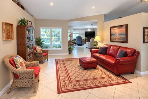Villa ou maison à louer à Bradenton, Floride: 3 chambres, 179.39 m2 № 2430308 - photo 3