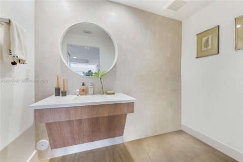 Condominio en venta en Coral Gables, Florida, 2 dormitorios, 139.07 m2 № 2076619 - foto 4