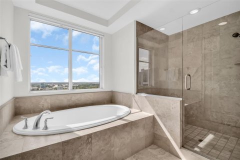 Condo in Saint Petersburg, Florida, 3 bedrooms  № 2344578 - photo 29