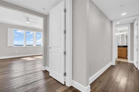 Condo in Saint Petersburg, Florida, 3 bedrooms  № 2344578 - photo 30