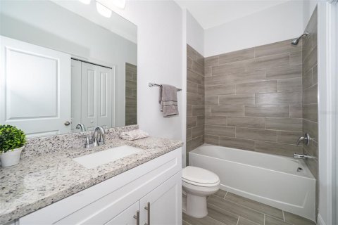 House in Kissimmee, Florida 2 bedrooms, 98.01 sq.m. № 1528079 - photo 8
