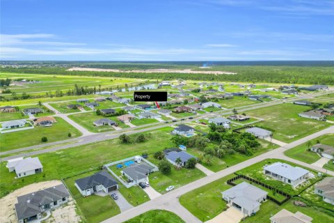 House in Cape Coral, Florida 4 bedrooms № 1814454 - photo 12