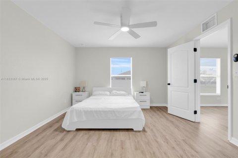 House in Cape Coral, Florida 4 bedrooms № 1814454 - photo 26