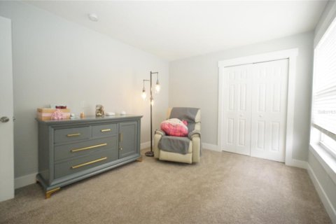 House in Tampa, Florida 4 bedrooms, 273.5 sq.m. № 1850209 - photo 10
