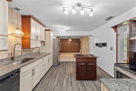 Casa en venta en Mulberry, Florida, 3 dormitorios, 245.54 m2 № 1918716 - foto 24