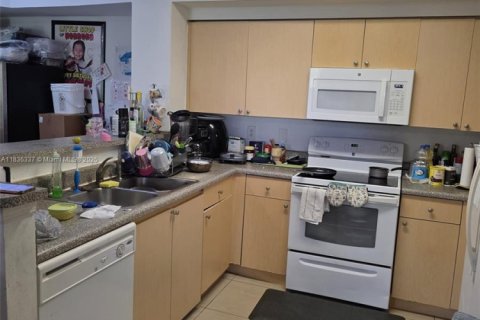 Condo in Miramar, Florida, 2 bedrooms  № 1819965 - photo 21