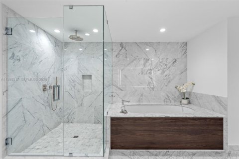 Copropriété à louer à Bay Harbor Islands, Floride: 3 chambres, 207.64 m2 № 2048334 - photo 27