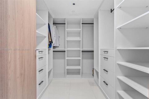 Copropriété à louer à Bay Harbor Islands, Floride: 3 chambres, 207.64 m2 № 2048334 - photo 29