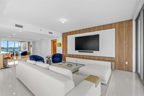 Copropriété à louer à Bay Harbor Islands, Floride: 3 chambres, 207.64 m2 № 2048334 - photo 17