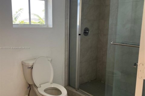 Townhouse in Homestead, Florida 3 bedrooms, 151.24 sq.m. № 1704245 - photo 19