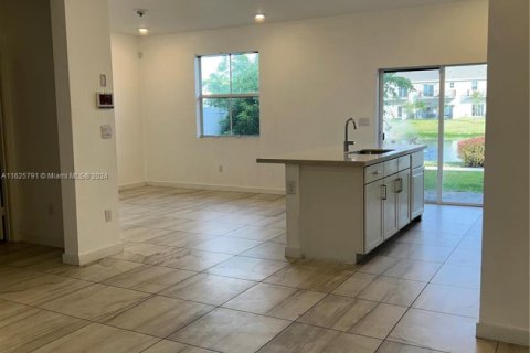 Townhouse in Homestead, Florida 3 bedrooms, 151.24 sq.m. № 1704245 - photo 3